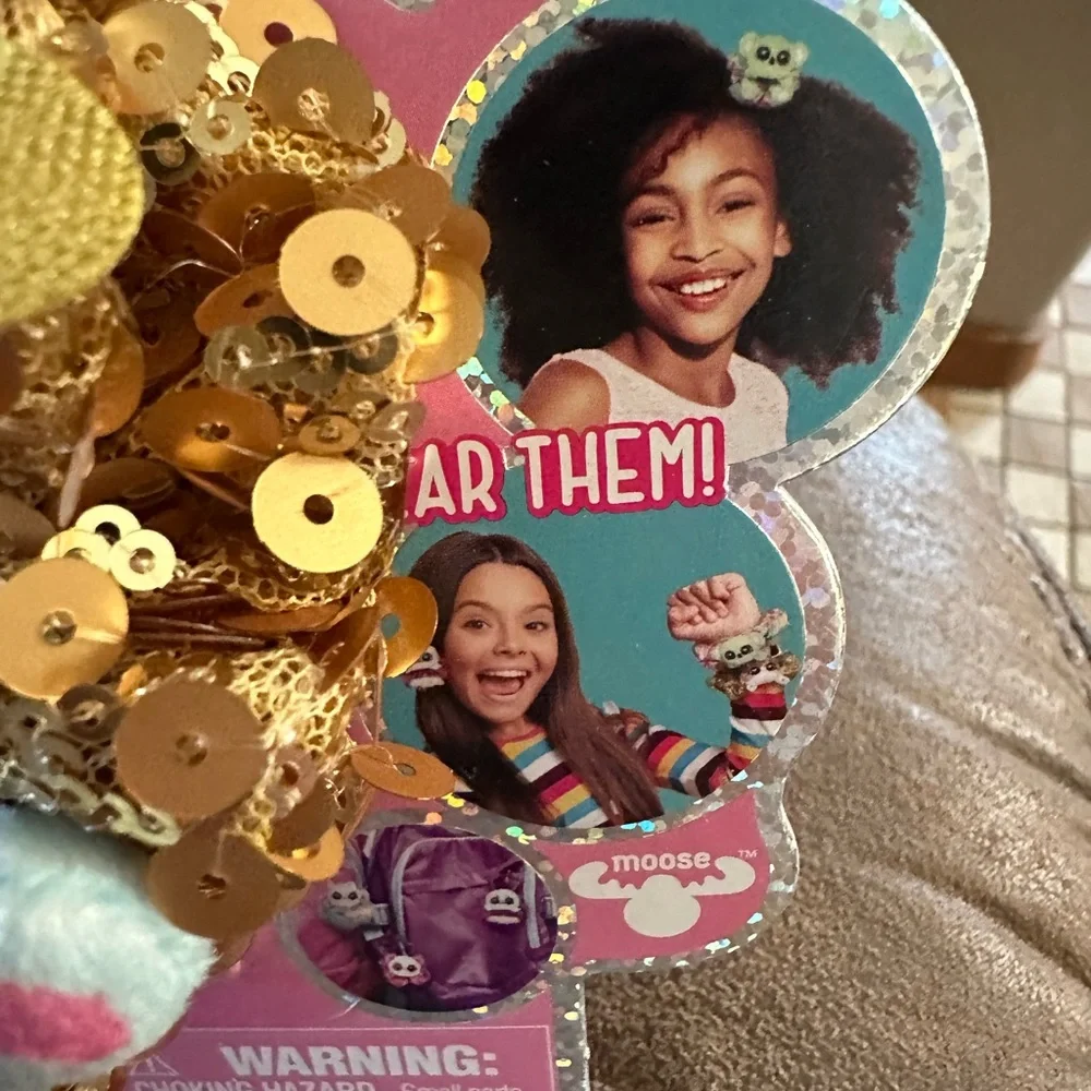 ☀️ 3/$10 magical unicorn gold sequins scrunchie to friend ( see description)
